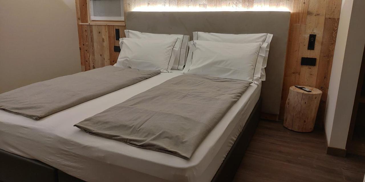 Garni Al Silvestri Vei Hotel Ливиньо Екстериор снимка