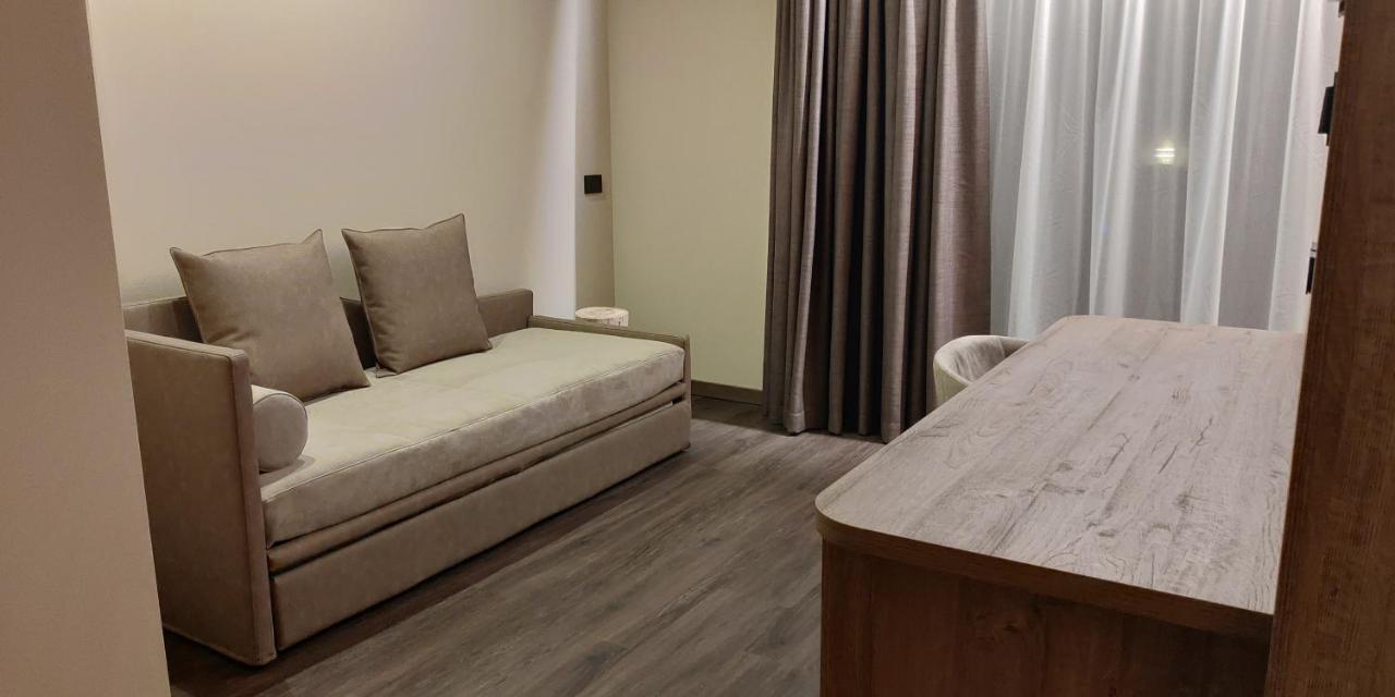Garni Al Silvestri Vei Hotel Ливиньо Екстериор снимка