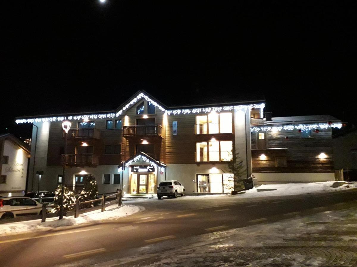 Garni Al Silvestri Vei Hotel Ливиньо Екстериор снимка