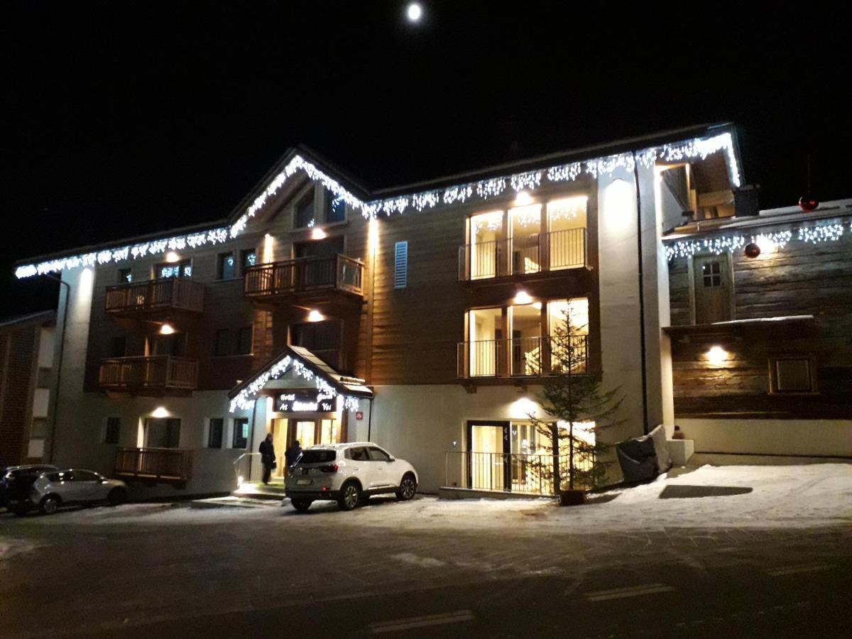 Garni Al Silvestri Vei Hotel Ливиньо Екстериор снимка